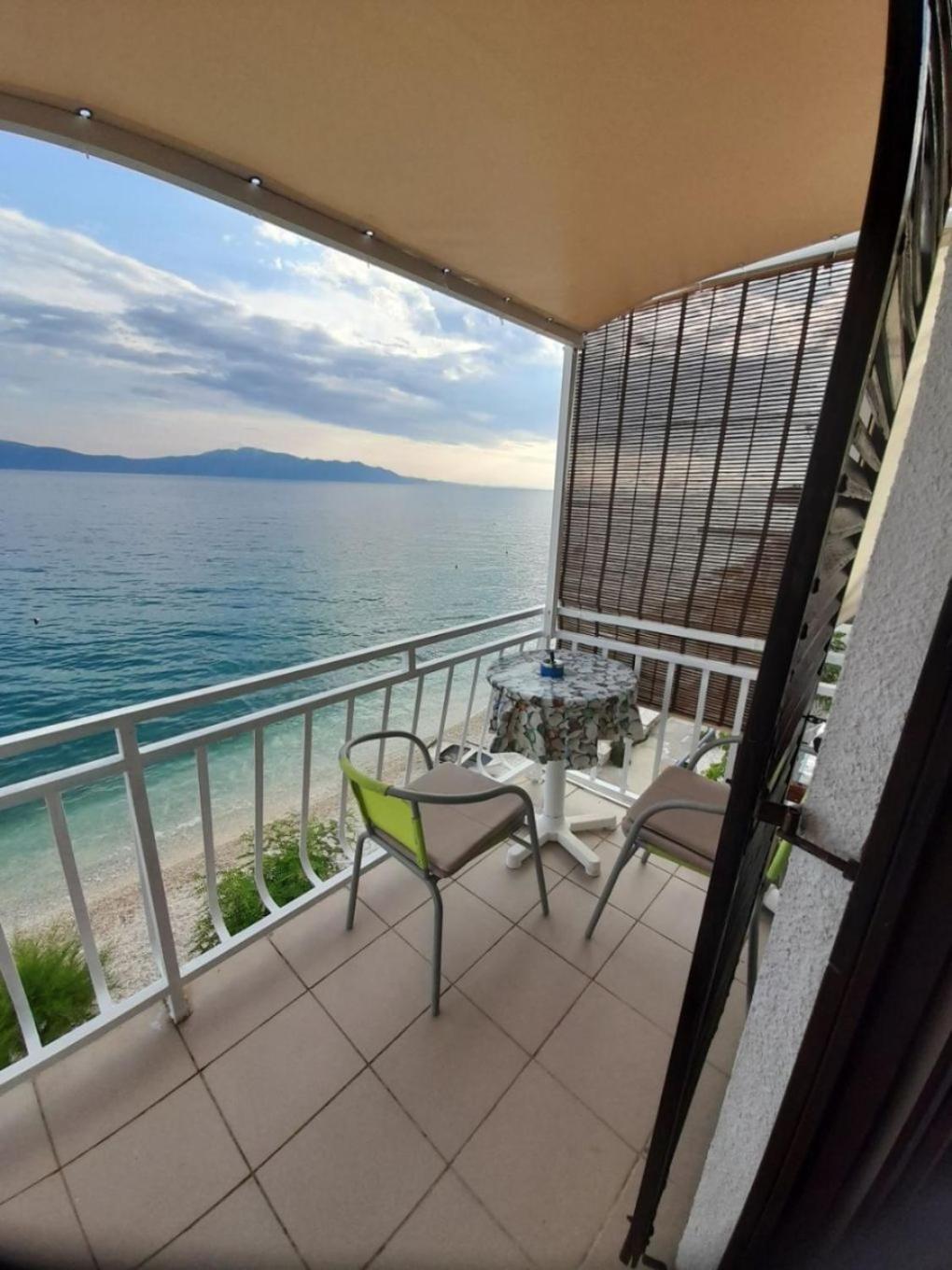 Apartment Danka - Affordable And At The Beach Brist Zewnętrze zdjęcie