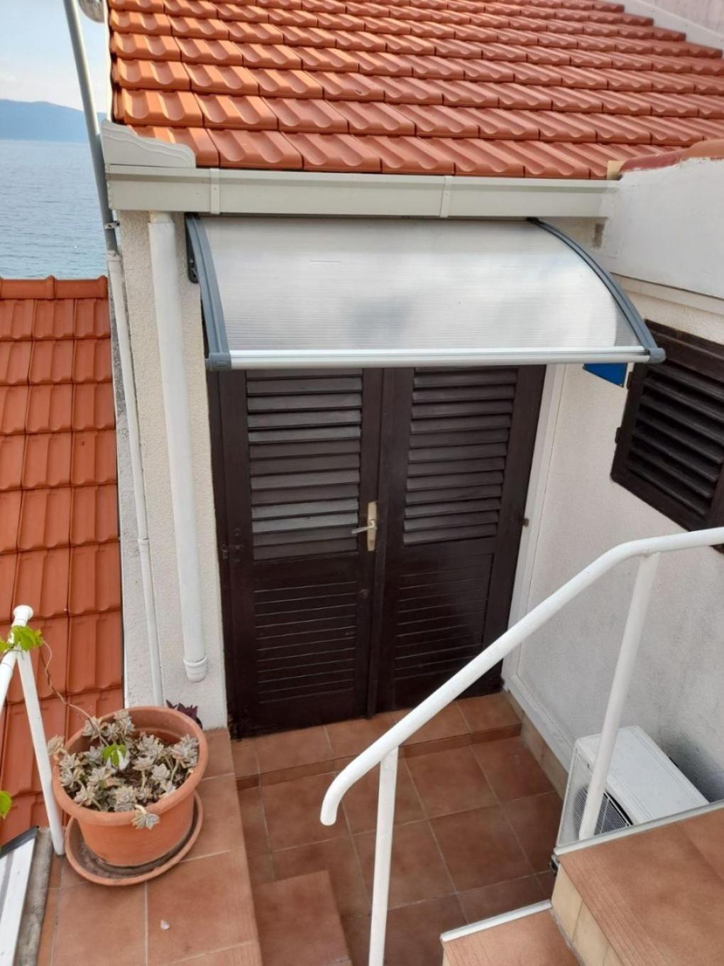 Apartment Danka - Affordable And At The Beach Brist Zewnętrze zdjęcie